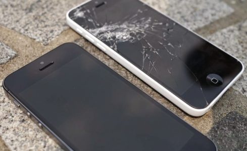 GIẢI ĐÁP THAY MÀN HÌNH IPHONE 6, 6 PLUS CHÍNH HÃNG GIÁ BAO NHIÊU 1 Đi thay màn hình iPhone 6, 6 plus bể