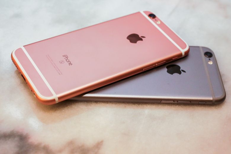 Thay pin iPhone 6s 1 iPhone 6s tụt pin nhanh, sập nguồn là dấu hiệu pin iPhone 6s chai