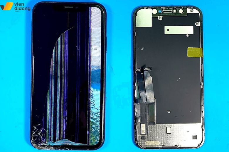 Thay màn hình iPhone 11 Pro Max 2 Thay màn hình iPhone 11 Pro Max khi xuất hiện cảm ứng ma