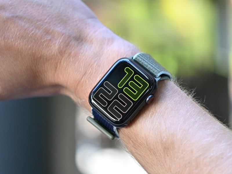 Đồng hồ Apple Series 5 sở hữu nhiều tính năng gấp dẫn