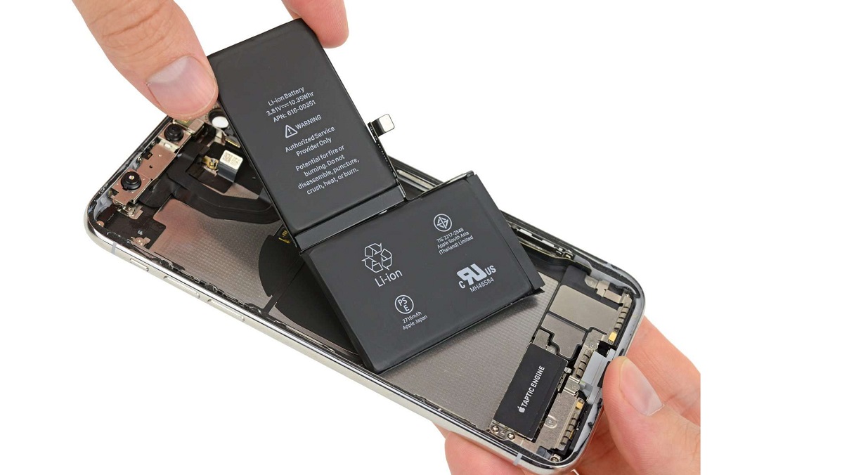 Pin iPhone 8 Giá Bao Nhiêu Là Chuẩn?