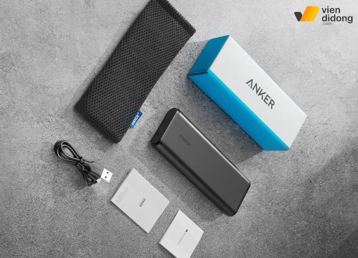 Bộ sản phẩm bao gồm pin dự phòng Anker PowerCore 20100mAh - A1271, cáp sạc và túi bảo vệ pin