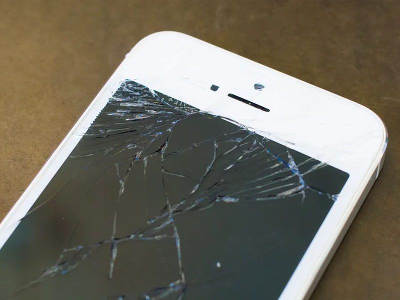 màn hình iPhone 7 Plus bị vỡ 1