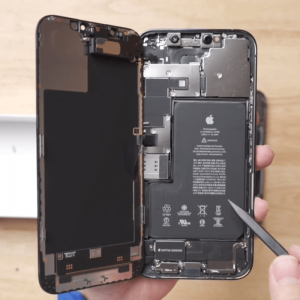 Thay pin iPhone 12 mini Thay pin iPhone 12 mini