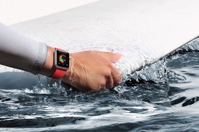 Apple Watch Series 2 có xếp hạng khả năng chống nước IPX7