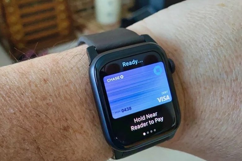 Thanh toán trên Apple Watch bằng Apple Pay