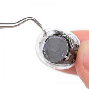 Thay pin tai nghe Airpods Pro