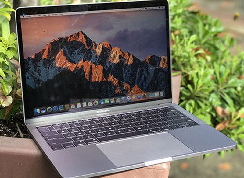MacBook Pro 2016 có cải tiến về cổng USB so với người tiền nhiệm