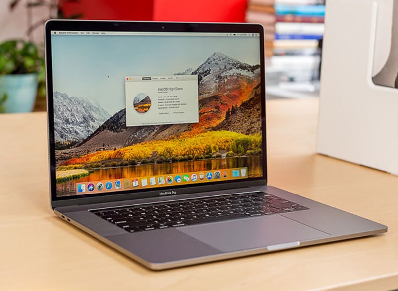 MacBook Pro 2018 có bàn phím tinh tế, mang đến nhiều thao tác ấn tượng
