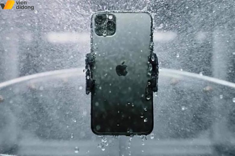 Thay màn iPhone 13 Pro Max đúng kỹ thuật vẫn đảm bảo độ kín máy