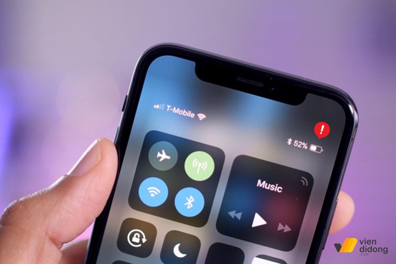 iPhone 13 Mini thể hiện phần trăm không chính xác là dấu hiệu nên thay