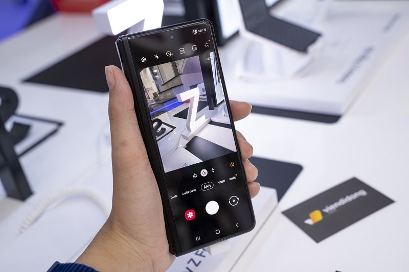 Điện thoại gập Galaxy Z Fold 3 sở hữu nhiều tính năng cao cấp, cho những trải nghiệm ấn tượng vượt bậc