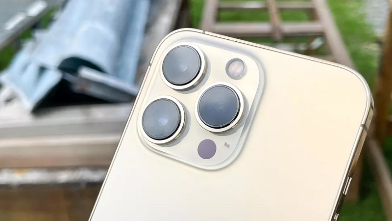 So sánh camera iPhone 13 với iPhone 13 Pro
