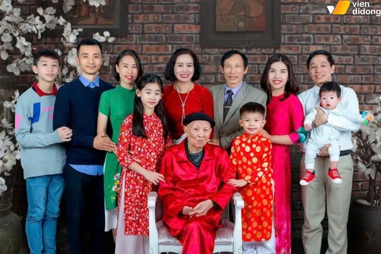 Chọn góc chụp rộng giúp ảnh nhóm hài hòa