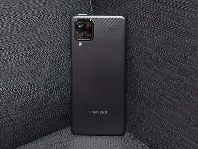 Đánh giá Samsung Galaxy A12 kết