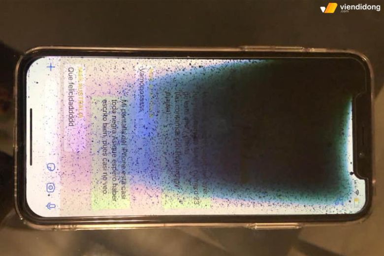 Màn hình iPhone 13 bị chảy mực thường lan rộng theo thời gian