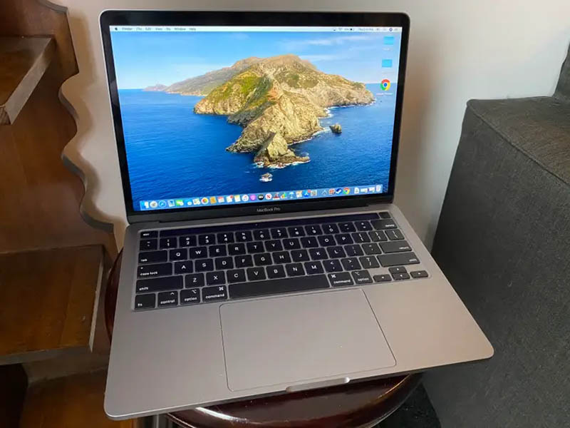 MacBook Pro 13 inch tin