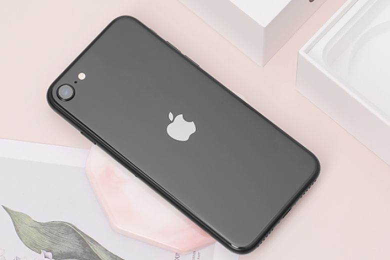 Thay pin iPhone SE 2020 3 Pin iPhone SE 2020 yếu có thể gây giật lag và gián đoạn khi dùng