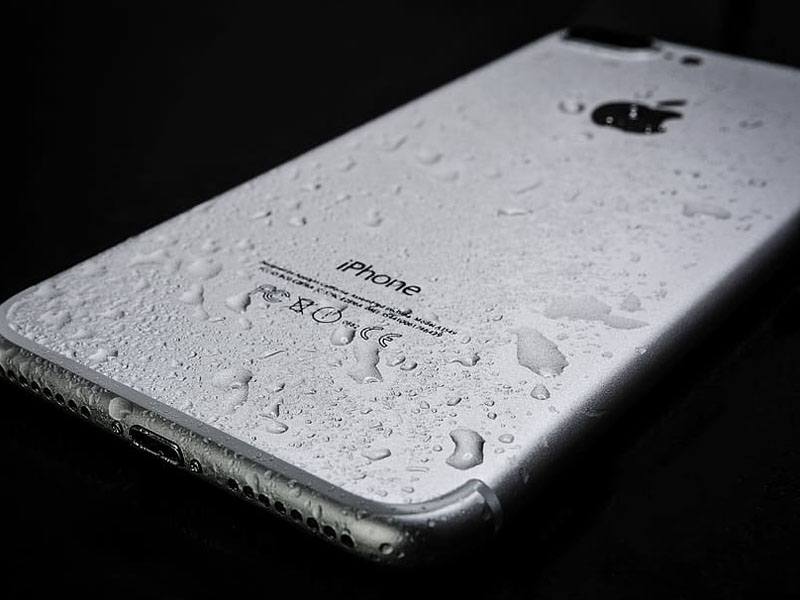 thay pin iPhone 7 Plus giá bao nhiêu chống nước