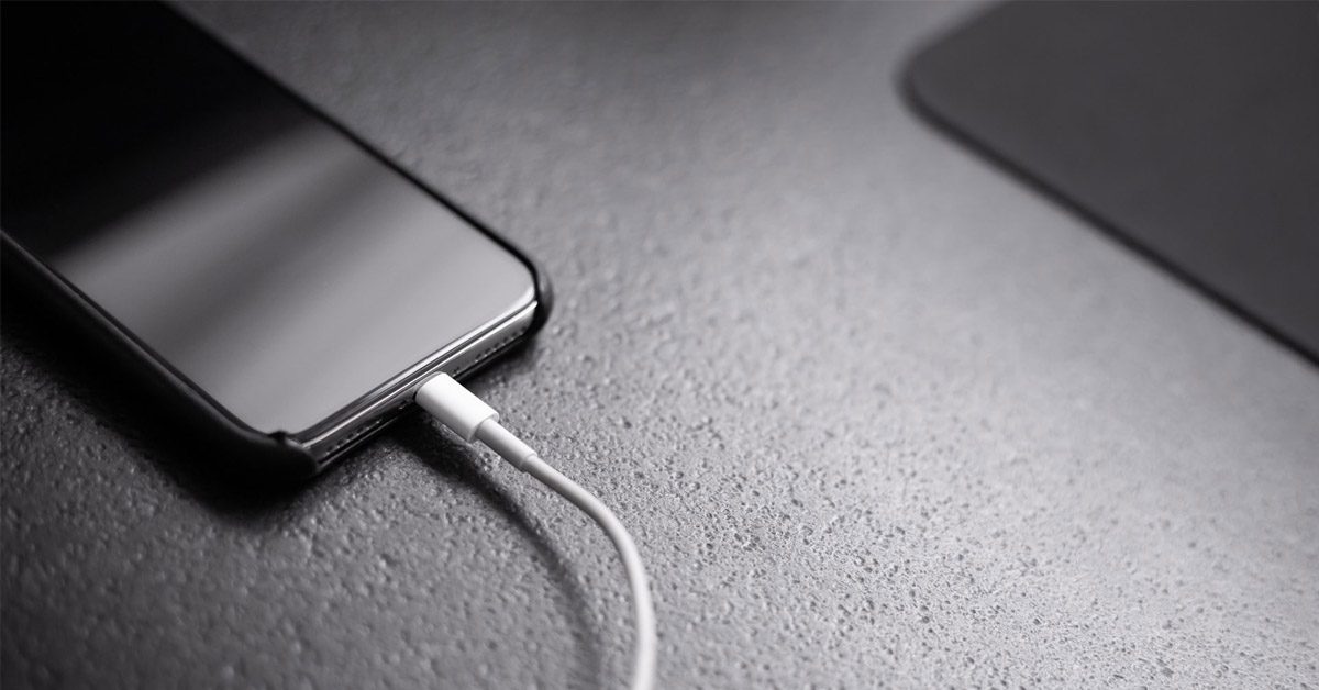Cách xử lý nhanh khi sạc iPhone không vào điện mà bạn có thể áp dụng