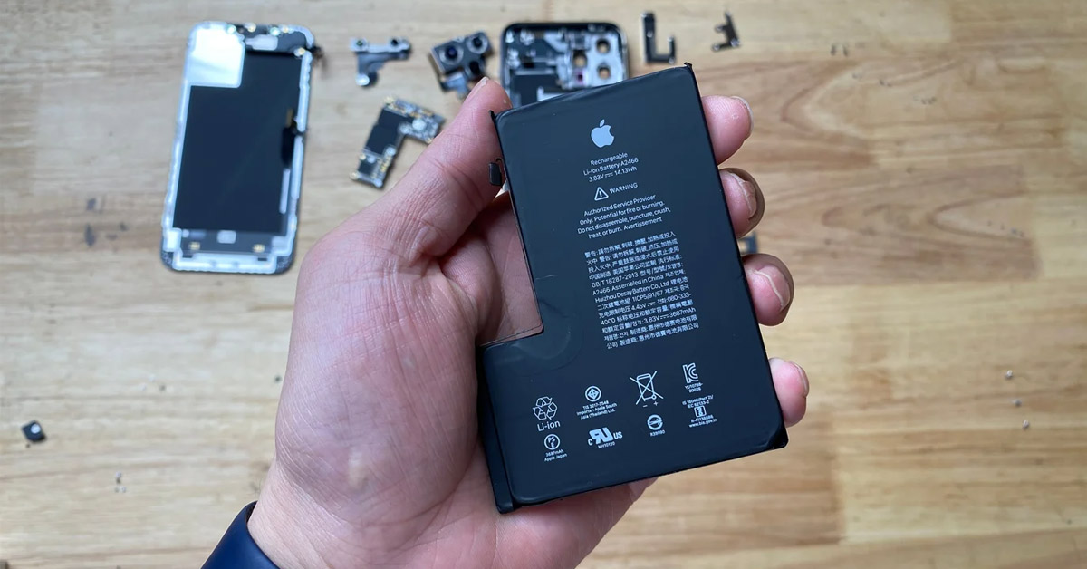 Thay pin iPhone 12 Pro Max bao nhiêu tiền? Cần lưu ý điều gì khi thay pin iPhone?