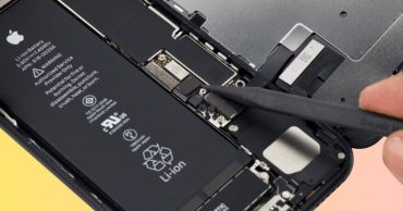 thay pin iphone 8 plus chính hãng thumb