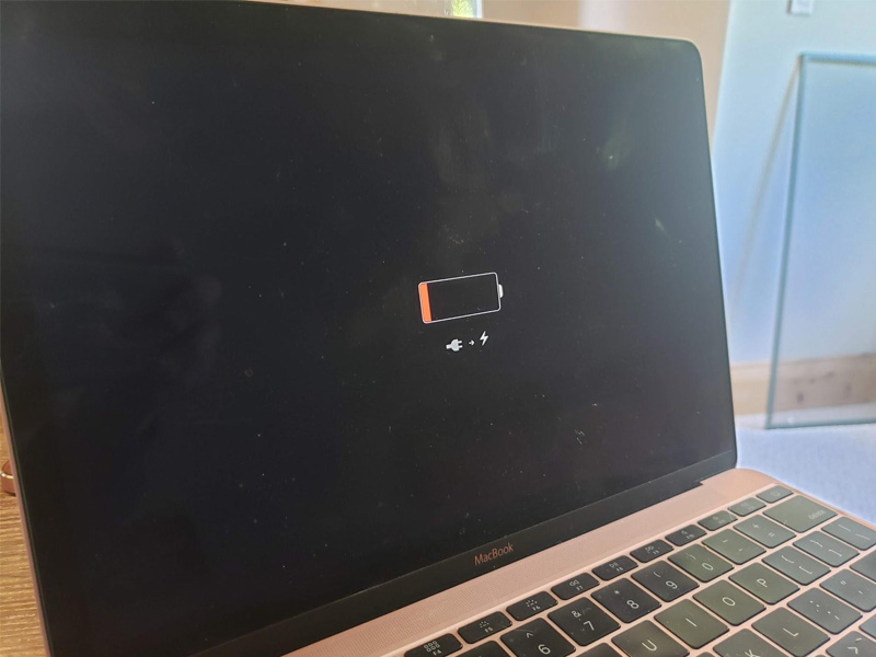 cách sửa MacBook không lên nguồn 1