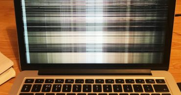 màn hình MacBook bị nhiễu thumb