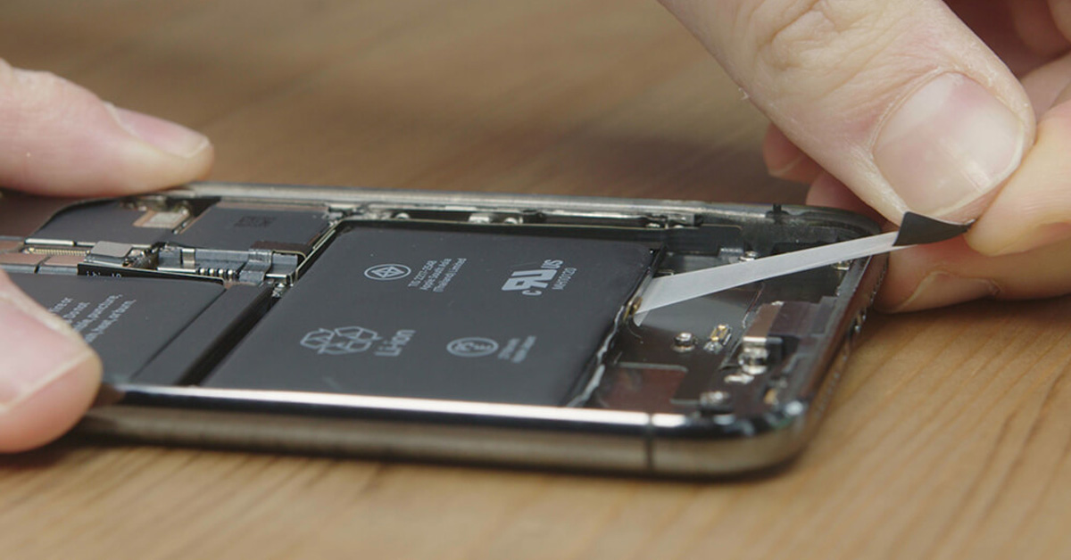 Thay pin iPhone X giá bao nhiêu? Vì sao nên lựa chọn dịch vụ tại Viện Di Động?