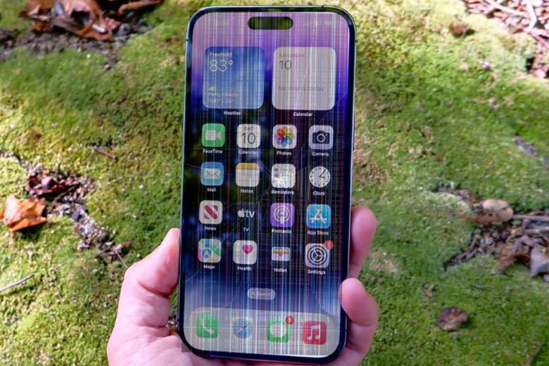 Cần thay màn hình iPhone 14 khi xuất hiện sọc dọc