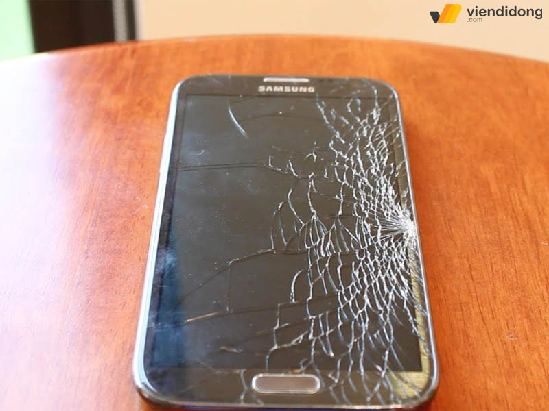 điện thoại Samsung bị lỗi màn hình vỡ