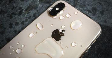 iPhone rơi xuống nước thumb