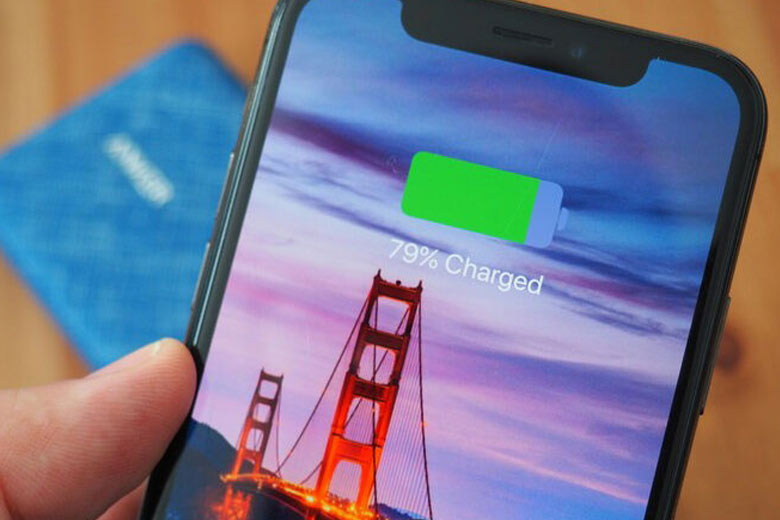 Sạc iPhone qua đêm có tốt không? Vì sao nhiều người lại có thói quen sạc pin qua đêm? 4 sạc iPhone qua đêm