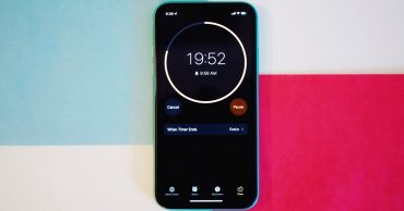 hẹn giờ tắt nguồn điện thoại iPhone thumb