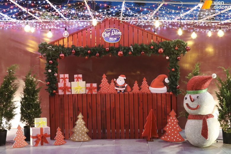 Check-in Noel 2025 tại Helio Center, tận hưởng không khí lễ hội trẻ trung và các hoạt động giải trí vui nhộn