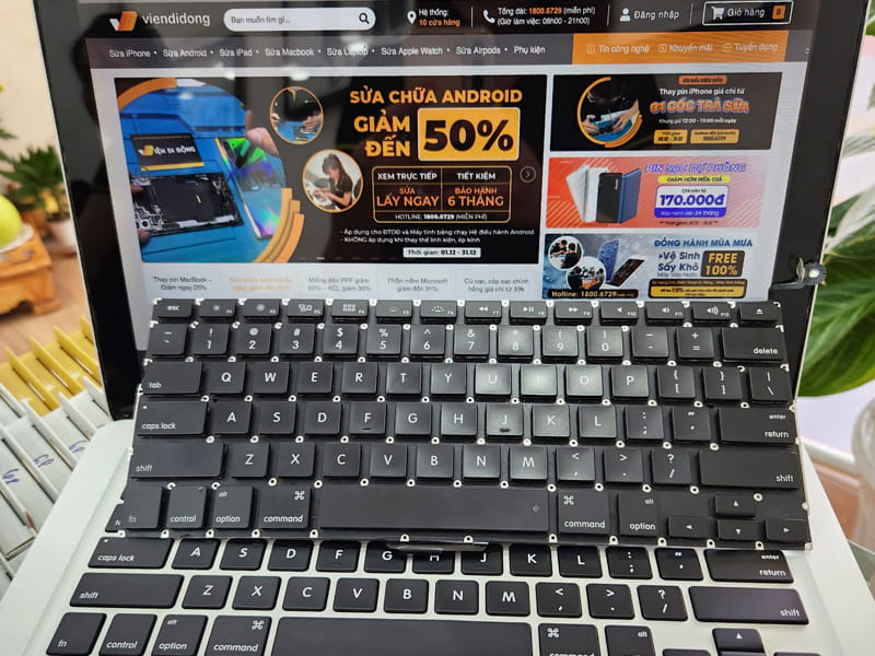 sửa chữa MacBook thay bàn phím