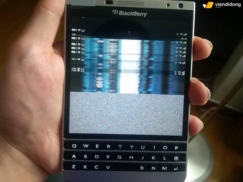 thay màn hình Blackberry dấu hiệu