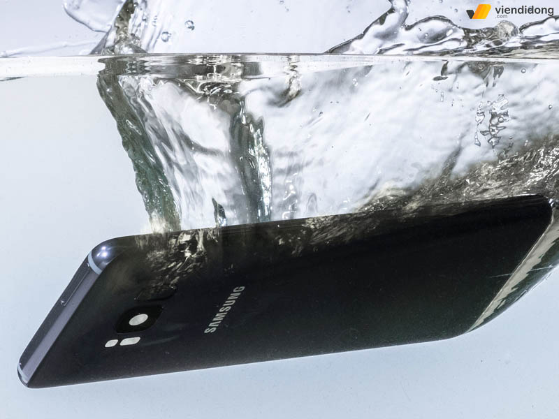 cách sửa điện thoại Samsung bị vô nước lỗi
