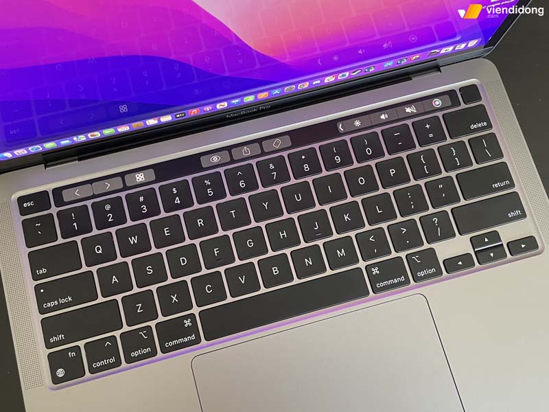 so sánh MacBook Air và Pro bàn phím