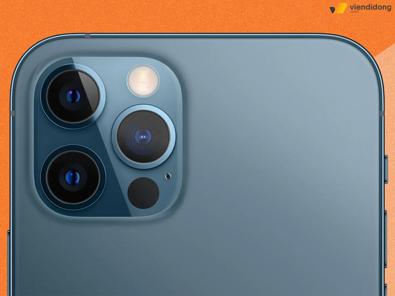 camera iPhone 12 Pro Max bị ám vàng flash