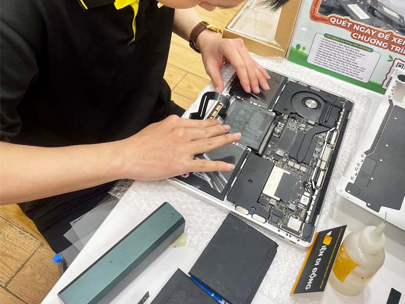 sửa chữa MacBook Quận Phú Nhuận kỹ thuật