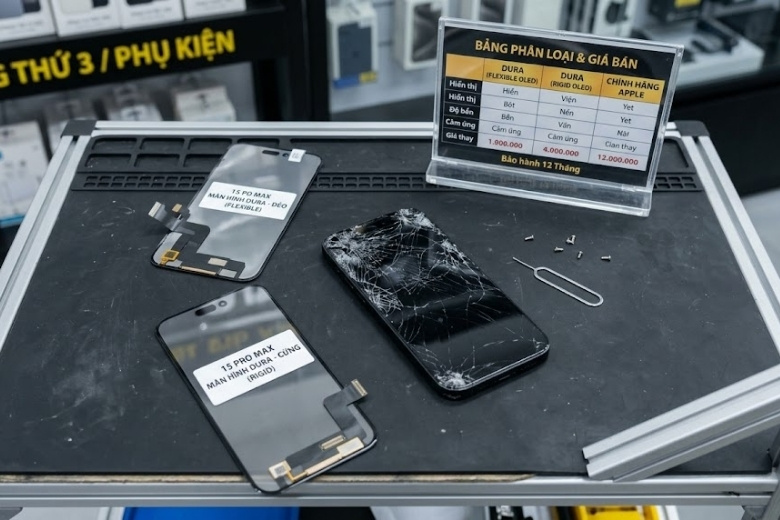 Thay màn hình Dura iPhone 15 Pro Max 1 Bảng giá thay màn hình Dura iPhone 15 Pro Max