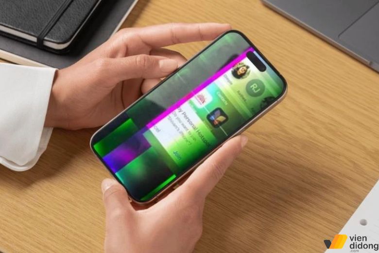 iPhone xuất hiện những điểm sáng chói mắt là lúc cần thay màn hình