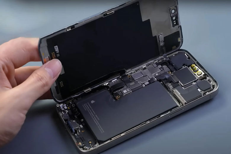 Nguyên nhân khiến pin iPhone 15 bị hư hỏng nặng