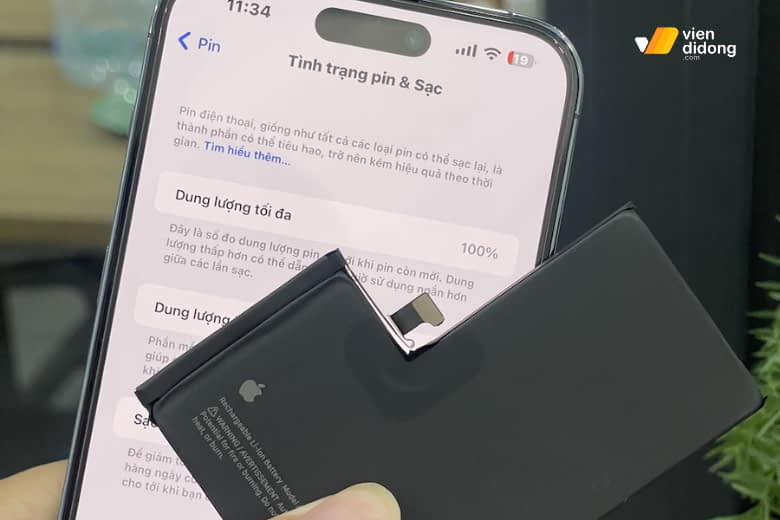 iPhone 15 Pro được trang bị viên pin Li-ion dung lượng 3274mAh