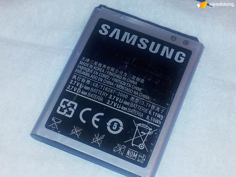 cách kiểm tra pin Samsung chính hãng giá