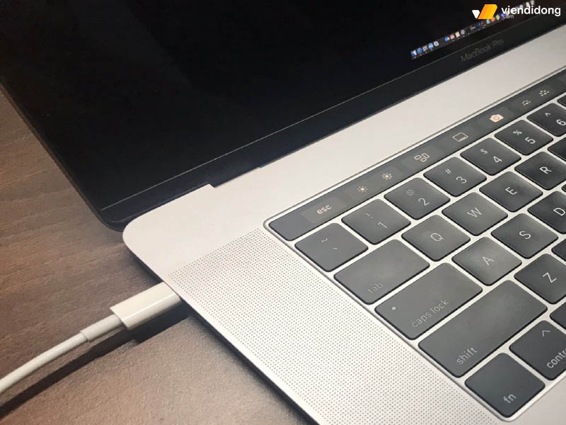 Lỗi pin MacBook sạc
