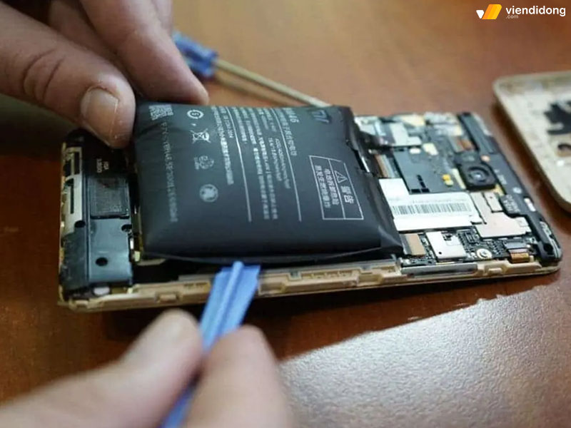 pin Samsung bị phồng tại sao
