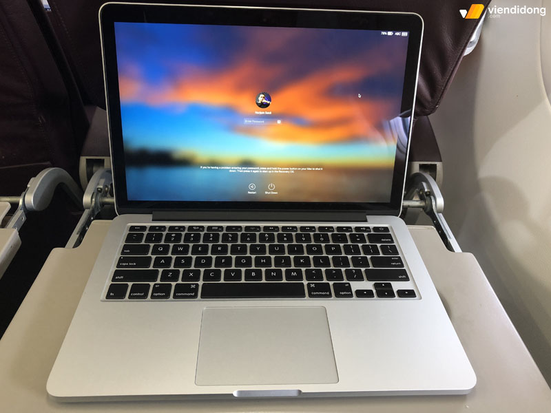 MacBook bị cấm đem lên máy bay