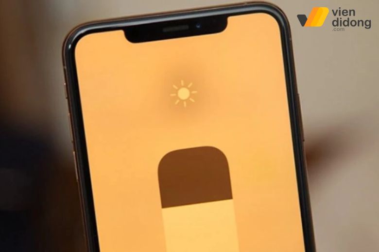 Cách khắc phục iPhone bị ám vàng, ố vàng màn hình 1 màn hình iphone bị vàng